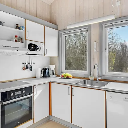Dom wakacyjny Beautiful In Gorlev With Kitchen Reersø